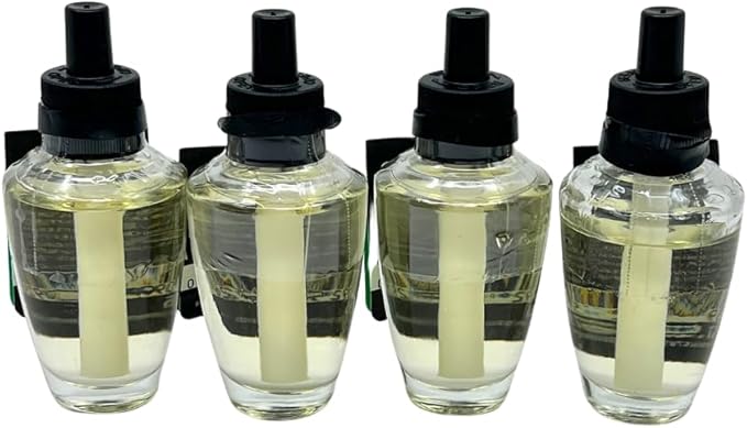 Bath & Body Works Under The Christmas Tree Wallflowers Fragrance Refill 0.8 oz 4 Pack