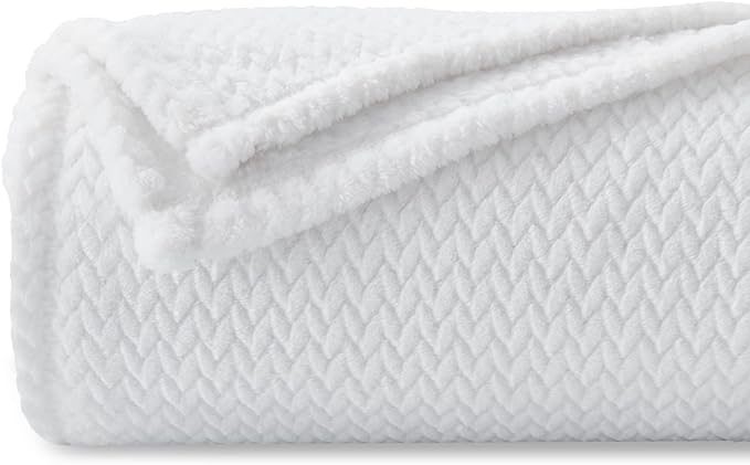 NEWCOSPLAY Super Soft Queen Blanket White Premium Silky Flannel Fleece Leaves Pattern Lightweight Bed Blanket All Season Use (White, Queen(90"x90"))