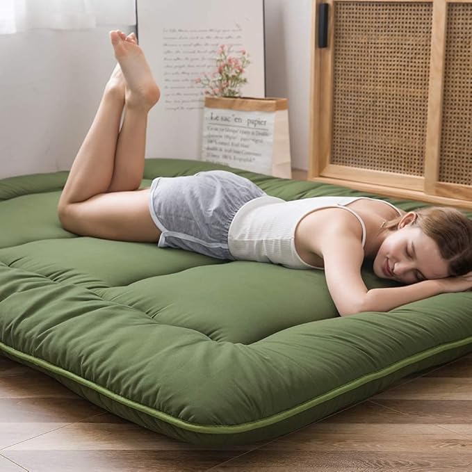 MAXYOYO Japanese Floor Mattress Futon Mattress Thicken Tatami Mat Sleeping Pad Roll Up Mattress Floor Lounger Bed Folding Couch Bed Mattress Pad for Guest Room, Green, Queen