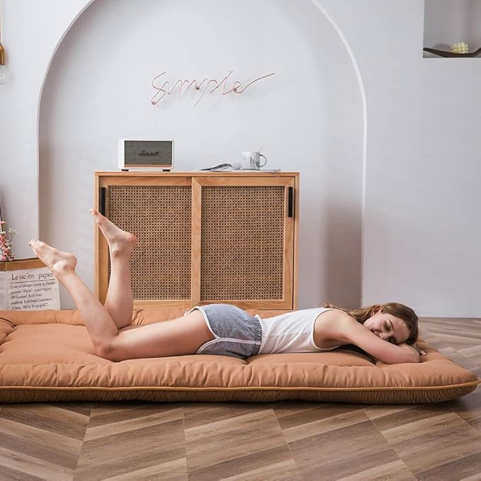MAXYOYO Japanese Floor Mattress Futon Mattress, Thicken Tatami Mat Sleeping Pad Foldable Roll Up Mattress Boys Girls Dormitory Mattress Pad Kids Floor Lounger Bed, Light Brown, Full