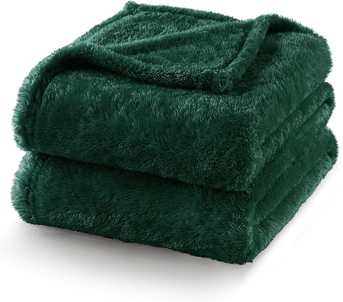 Exclusivo Mezcla Plush Fuzzy Fleece Bed Blanket Twin Size, Super Soft, Fluffy and Warm Blankets, Suitable for All Seasons (Forest Green, 90x66 Inches)