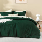 Litanika Comforters Emerald Green Oversized Queen Size, 3 Pieces Lightweight Solid Bedding Comforter Set, All Season Fluffy Bed Set (98x98In Comforter & 2 Pillowcases)