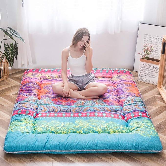MAXYOYO Bohemian Retro Floor Mattress Boho Floral Style Japanese Futon Tatami Mat Foldable Bed Portable Camping Sleeping Pad Lounger Couch King Size