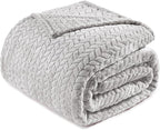Exclusivo Mezcla Light Grey Fleece Queen Size Blanket for Bed, 90x90 Inches Soft Cozy 3D Decorative Jacquard Flannel Blankets, Lightweight Fuzzy Plush Warm Blankets for All Seasons