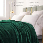 Exclusivo Mezcla Plush Fuzzy Fleece Bed Blanket Twin Size, Super Soft, Fluffy and Warm Blankets, Suitable for All Seasons (Forest Green, 90x66 Inches)