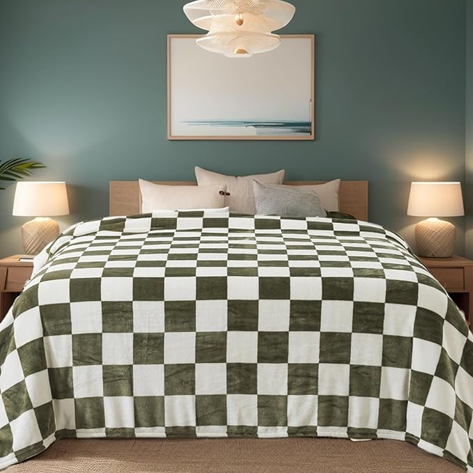 Checkered Throw Blanket,Premium Lightweight Anti-Static 50x60 Inches Travel Size Sage Green Throw Blankets for Couch, Sofa, Chair, Bed, Camping, Picnic,Sage Green