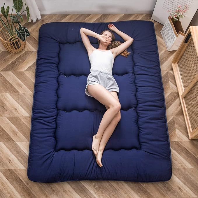 MAXYOYO Japanese Floor Mattress Futon Mattress, Thicken Tatami Mat Sleeping Pad Foldable Roll Up Mattress Boys Girls Dormitory Mattress Pad Kids Floor Lounger Pillow Bed, Navy, Full