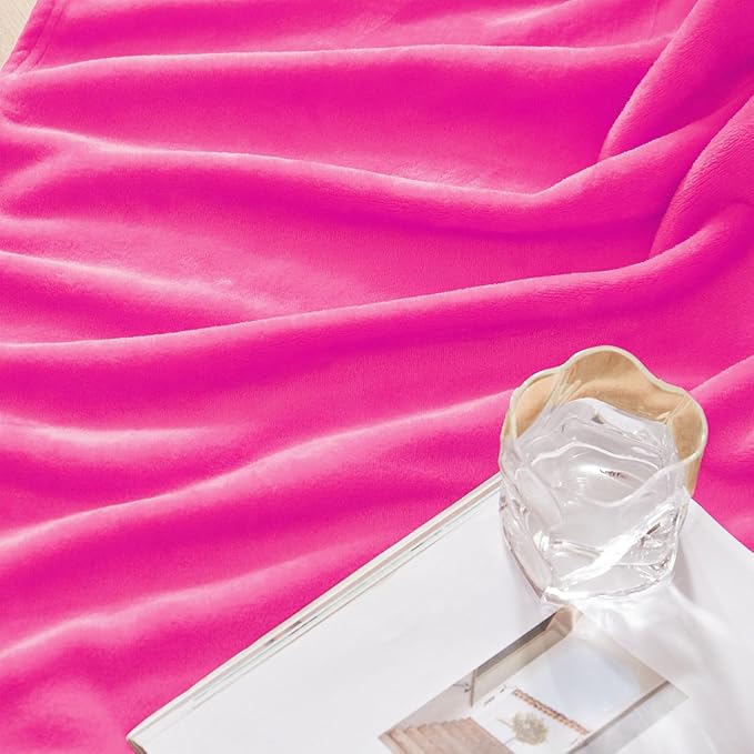 Exclusivo Mezcla Extra Large Fleece Throw Blanket for Couch, Sofa, 300GSM Super Soft and Warm Blankets, Hot Pink Throw All Season Use, Cozy, Plush, Lightweight, 50x70 Inches