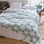 LOMAO Sherpa Fleece Blanket Fuzzy Soft Throw Blanket Dual Sided Blanket for Couch Sofa Bed (Light Blue, 90''x110'')