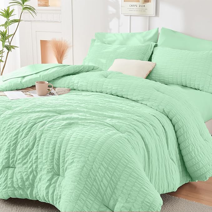 HYMOKEGE Mint Green King Size Comforter Set Seersucker 7 Pieces, All Season Luxury Bed in a Bag for Bedroom, Bedding Set with Comforter, Sheets, Pillowcases & Shams