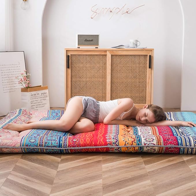MAXYOYO Bohemian Retro Mattress Vintage Floral Japanese Futon Roll Up Tatami Floor Mat Foldable Bed Portable Camping Mattress Sleeping Pad Floor Lounger Couch Bed Full Size