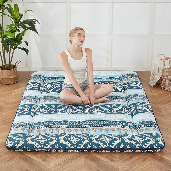 Japanese Floor Mattress, Futon Mattress with Storage Bag and Washable Cover, Roll Up Tatami Mat Suitable for Guest Room (Blue Striped Jacquard, Queen)