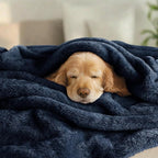 Exclusivo Mezcla Plush Fuzzy Fleece Bed Blanket King Size, Super Soft, Fluffy and Warm Blankets, Suitable for All Seasons (Navy Blue, 90x104 Inches)