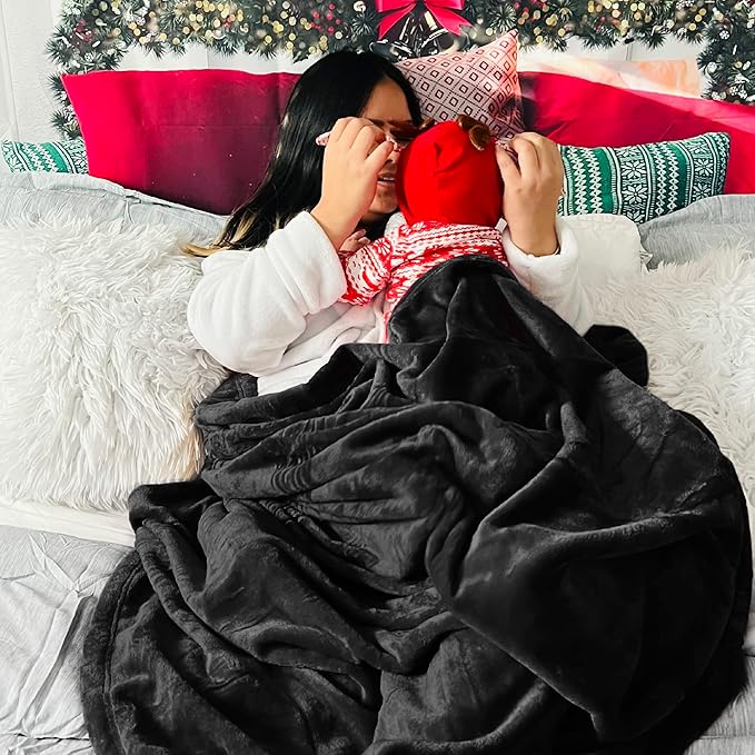 Bedsure GentleSoft Fleece Blanket Twin Size Black - 300GSM Lightweight Plush Fuzzy Cozy Soft Warm Blanket for Bed, Sofa, Couch, Travel, Camping, 60x80 inches