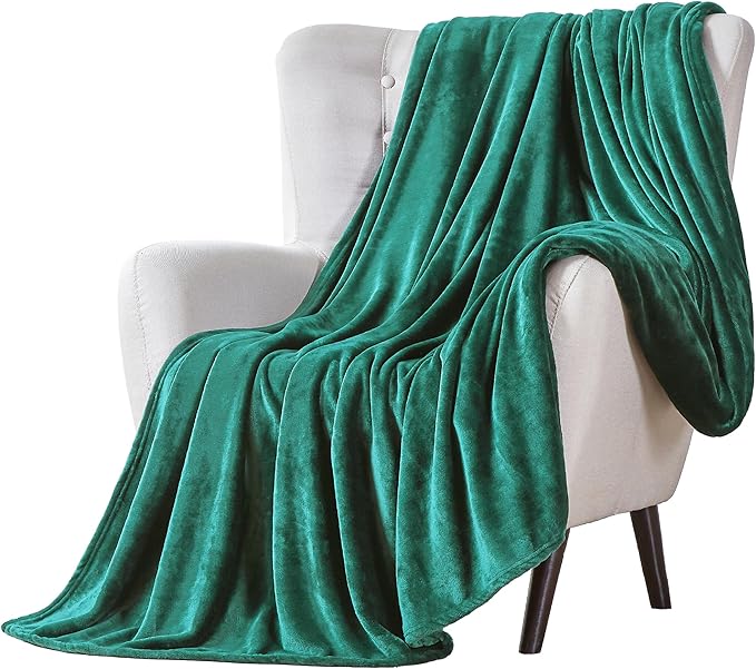 Walensee Fleece Blanket Plush Throw Fuzzy Lightweight (King Size 108x90 Emerald Green) Super Soft Microfiber Flannel Blankets for Couch, Bed, Sofa Ultra Luxurious Warm and Cozy for All Seasons