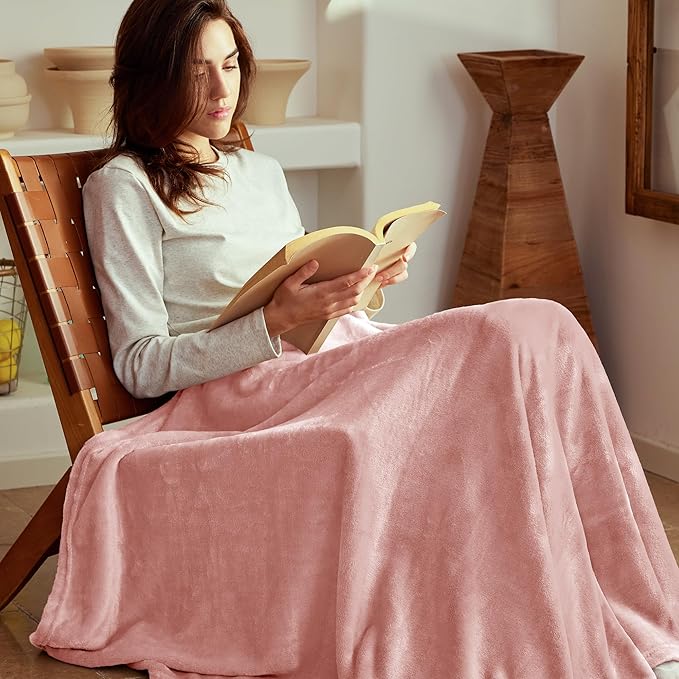 Exclusivo Mezcla Fleece Blanket Twin Size for Bed, Super Soft and Warm, All Season Use, Cozy, Plush, Lightweight, 90x66 Inches, Dusty Pink