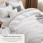 Bedsure California King Comforter Set - White Comforter, Boho Tufted Shabby Chic Bedding for Kids, 3 Pieces Vintage Farmhouse Bed Set for All Seasons, Fluffy Soft Bedding with 2 Pillow Shams
