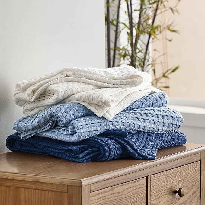 Bedsure Cooling Cotton Waffle Twin XL Blanket - Lightweight Breathable Blanket of Rayon Derived from Bamboo for Hot Sleepers, Luxury Throws for Bed, Couch and Sofa, Ivory, 66x90 Inches