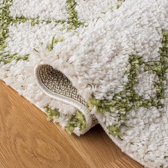 SAFAVIEH Arizona Shag Collection Runner Rug - 2'3" x 6', Ivory & Green, Moroccan Design, Non-Shedding & Easy Care, 1.6-inch Thick, Ideal for The Living Room, Bedroom, Dining Room (ASG741Y-26)