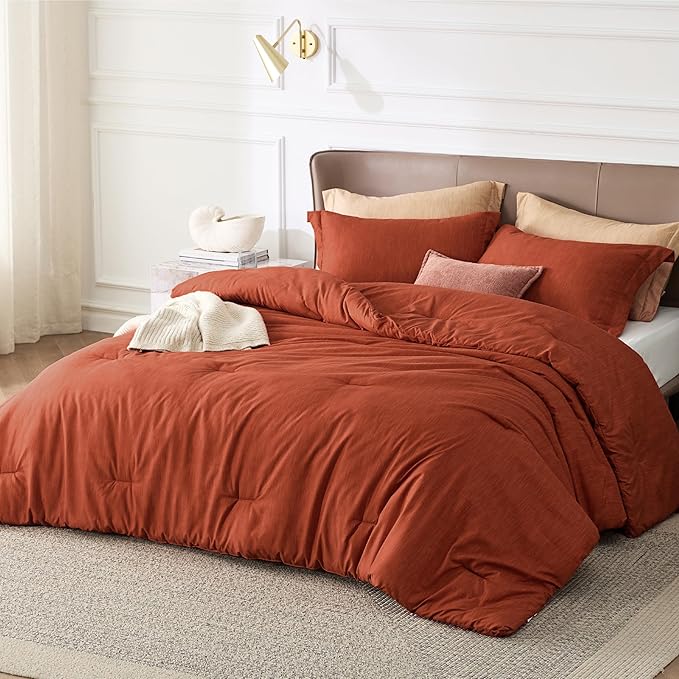 Bedsure Queen Comforter Set - Burnt Orange Soft Bedding for All Seasons, Cationic Dyed Bed Set, 3 Pieces, 1 Queen Size Comforter (90"x90") and 2 Pillow Shams (20"x26"+2")