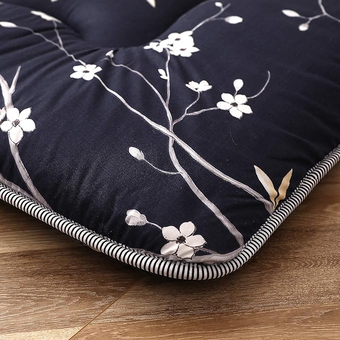 MAXYOYO Japanese Floor Mattress Navy Floral Printed Futon Mattress Foldable Floor Bed Roll Up Camping Mattress Floor Lounger Queen Size Bed Mattress