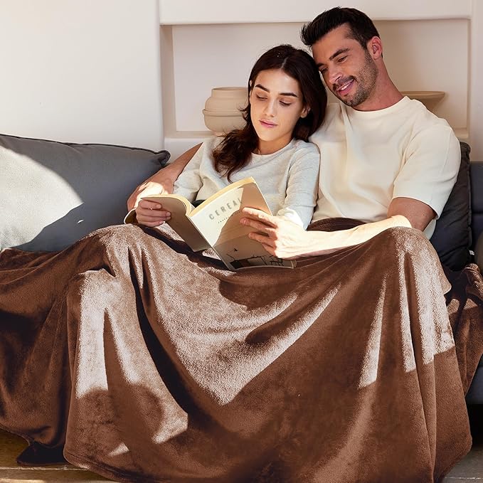 Exclusivo Mezcla Fleece Blanket King Size for Bed, Super Soft and Warm, All Season Use, Cozy, Plush, Lightweight, 90x104 Inches, Brown