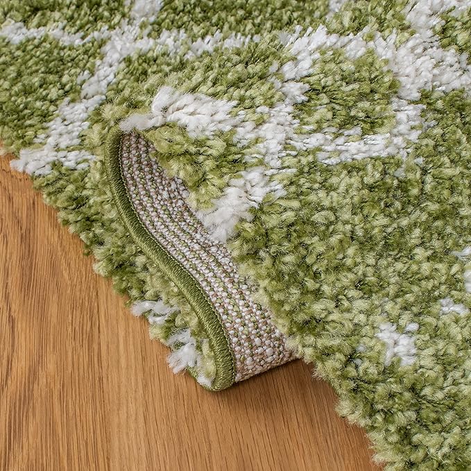 SAFAVIEH Arizona Shag Collection Accent Rug - 4' x 6', Green & Ivory, Moroccan Design, Non-Shedding & Easy Care, 1.6-inch Thick Ideal for High Traffic Areas in Entryway, Living Room, Bedroom (ASG741X)